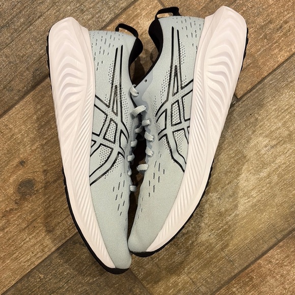 Men's ASICS Ice Blue Running Shoes - Picture 8 of 11